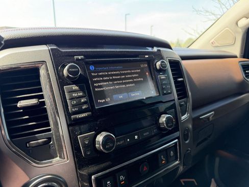 Used 2017 Nissan Titan Platinum Reserve image 12