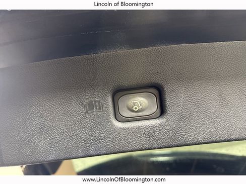 Used 2022 Lincoln Nautilus Reserve image 60