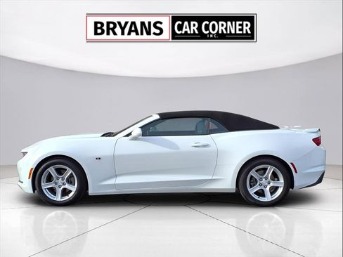 Used 2023 Chevrolet Camaro LT image 20