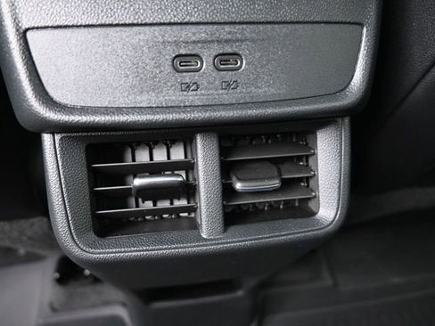 New 2026 Chevrolet Equinox LT w/ Convenience Package II AWD/4WD image 20