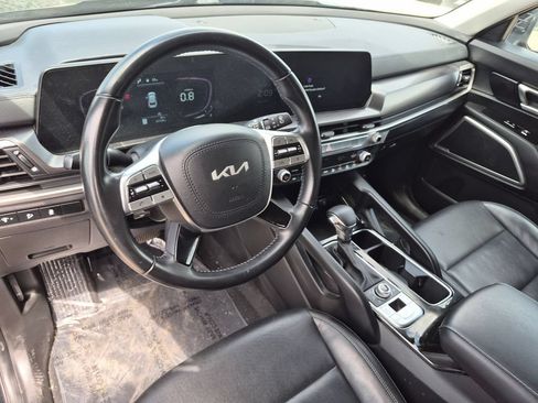 Used 2023 Kia Telluride LX AWD/4WD image 12