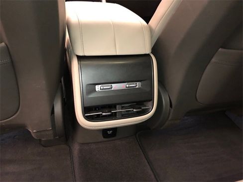 Used 2024 Lincoln Nautilus Premier w/ Equipment Group 102A image 34