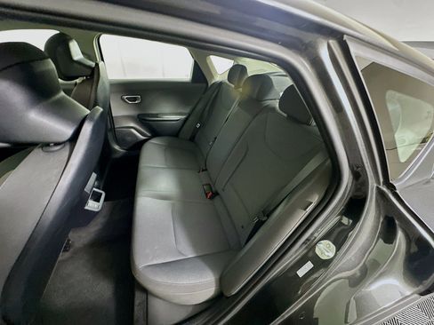 Used 2025 Kia K4 LXS image 27