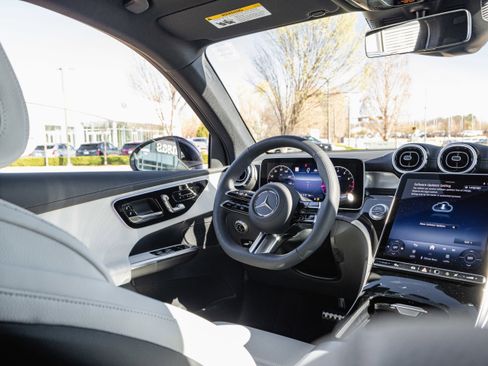 New 2026 Mercedes-Benz GLC 300 4MATIC image 18