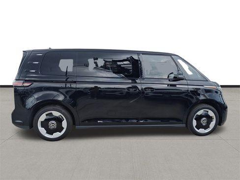 New 2025 Volkswagen ID. Buzz Pro S image 4