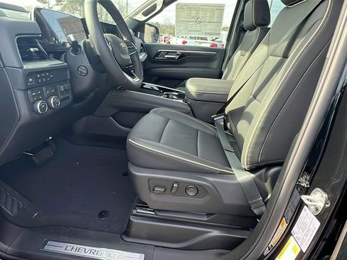 New 2026 Chevrolet Suburban Premier w/ Sun And Tow Package image 13