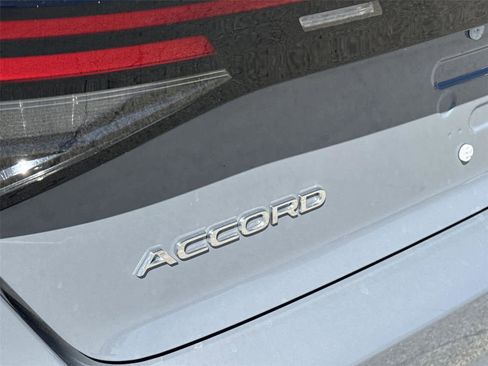 Used 2025 Honda Accord Touring image 10