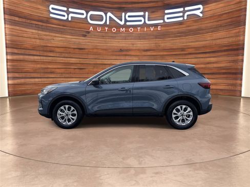 Used 2024 Ford Escape Active image 2