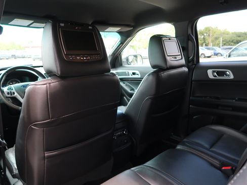 Used 2014 Ford Explorer Limited w/ Equipment Group 302A FWD image 34