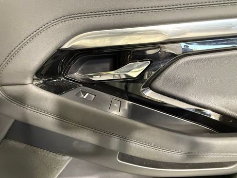 Certified 2023 Land Rover Range Rover Evoque R-Dynamic SE image 36