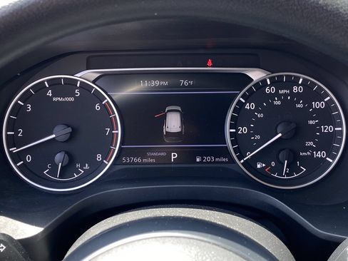 Used 2024 Nissan Rogue SV FWD image 10