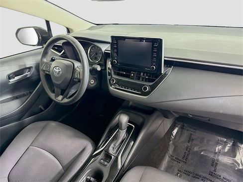 Used 2021 Toyota Corolla LE image 26
