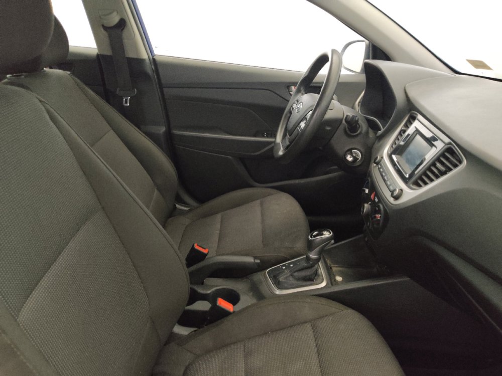 Used 2021 Hyundai Accent SE FWD image 21