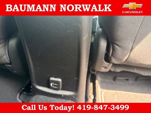 Used 2019 Chevrolet Cruze LT w/ Convenience Package FWD image 35