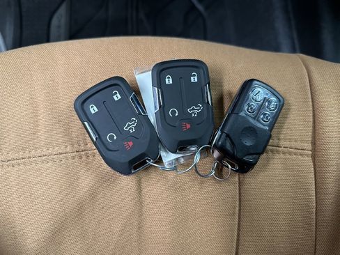 Used 2020 Chevrolet Silverado 1500 LT Trail Boss w/ Convenience Package image 43