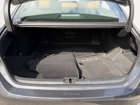 Used 2023 Lexus ES 350 w/ Accessory Package (Z2) FWD image 12