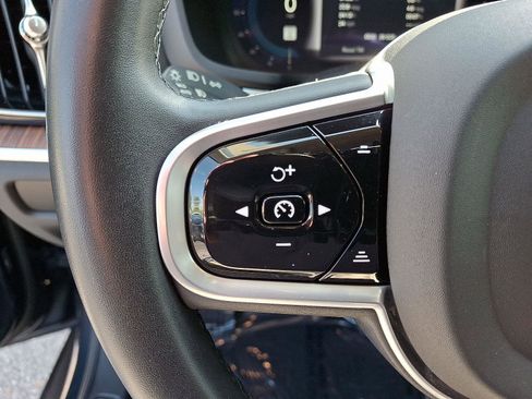 Certified 2023 Volvo V60 B5 Cross Country Plus image 21