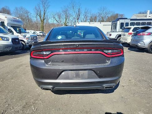 Used 2019 Dodge Charger SXT w/ Blacktop Package image 6