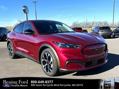 New 2025 Ford Mustang Mach-E Select w/ Comfort Package Lite