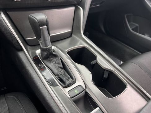 Used 2018 Honda Accord EX image 23