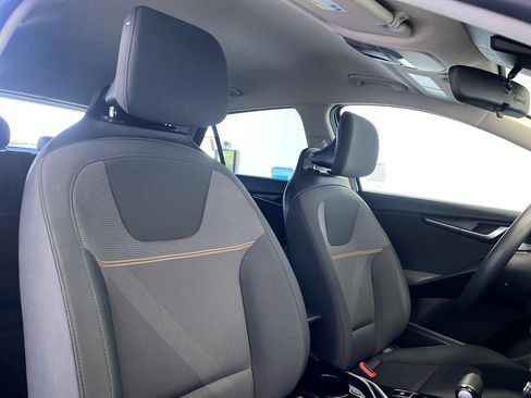 Certified 2025 Kia Niro LX FWD image 30