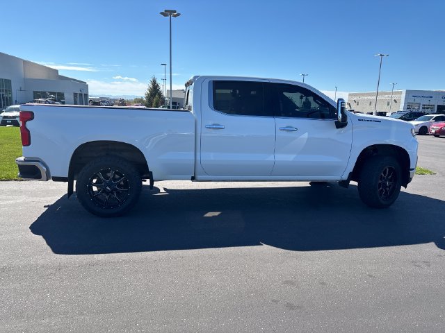 Used 2020 Chevrolet Silverado 1500 LTZ w/ LTZ Premium Package AWD/4WD image 2