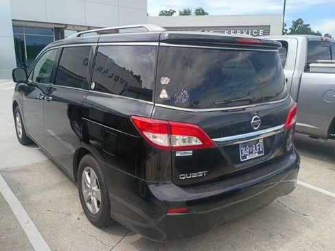 Used 2017 Nissan Quest SV FWD image 8