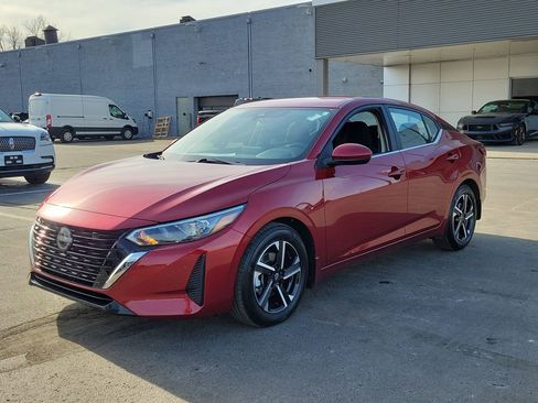 Used 2024 Nissan Sentra SV image 8