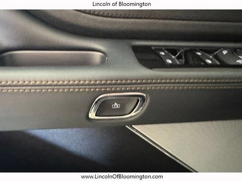 New 2026 Lincoln Aviator Reserve AWD/4WD image 39