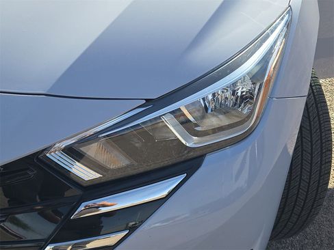 Used 2024 Nissan Versa SV w/ Trunk Package image 30