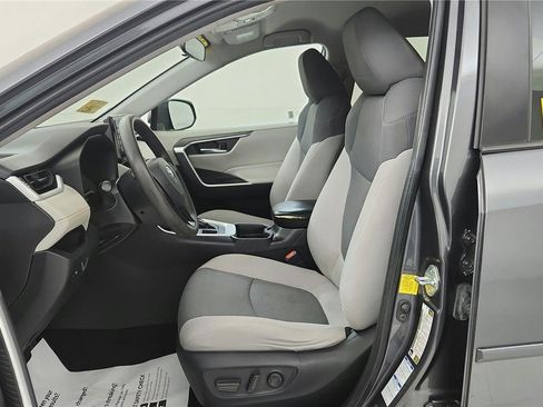 Certified 2021 Toyota RAV4 XLE image 55