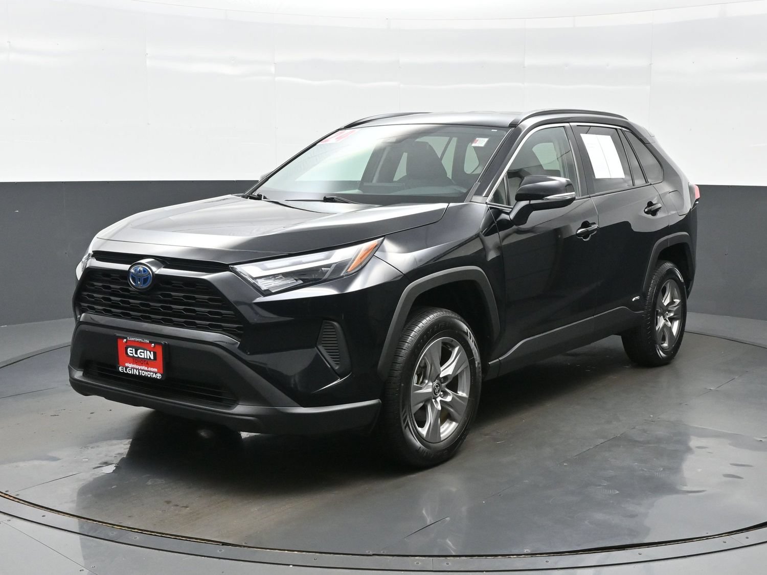 Used 2024 Toyota RAV4 XLE w/ Weather Package AWD/4WD image 2