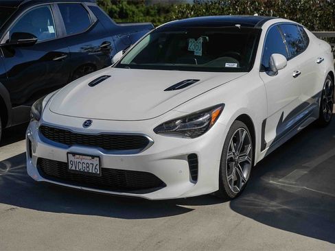 Used 2018 Kia Stinger Premium image 5