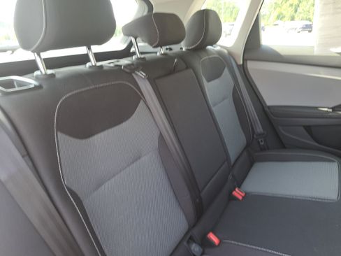 Certified 2024 Volkswagen Taos S FWD image 12