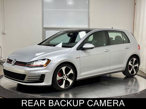 Used 2017 Volkswagen GTI SE FWD image 4