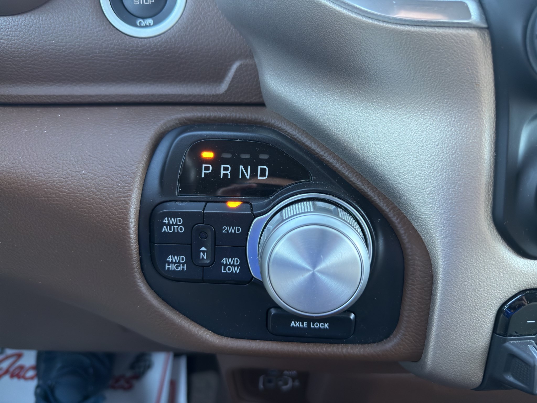 Used 2020 RAM 1500 Laramie AWD/4WD image 25