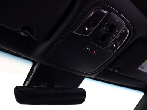 Used 2022 Kia Stinger GT1 AWD/4WD image 22