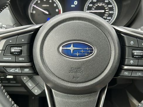 Used 2024 Subaru Forester Premium image 12