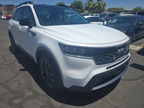 Certified 2023 Kia Sorento SX Prestige AWD/4WD image 2