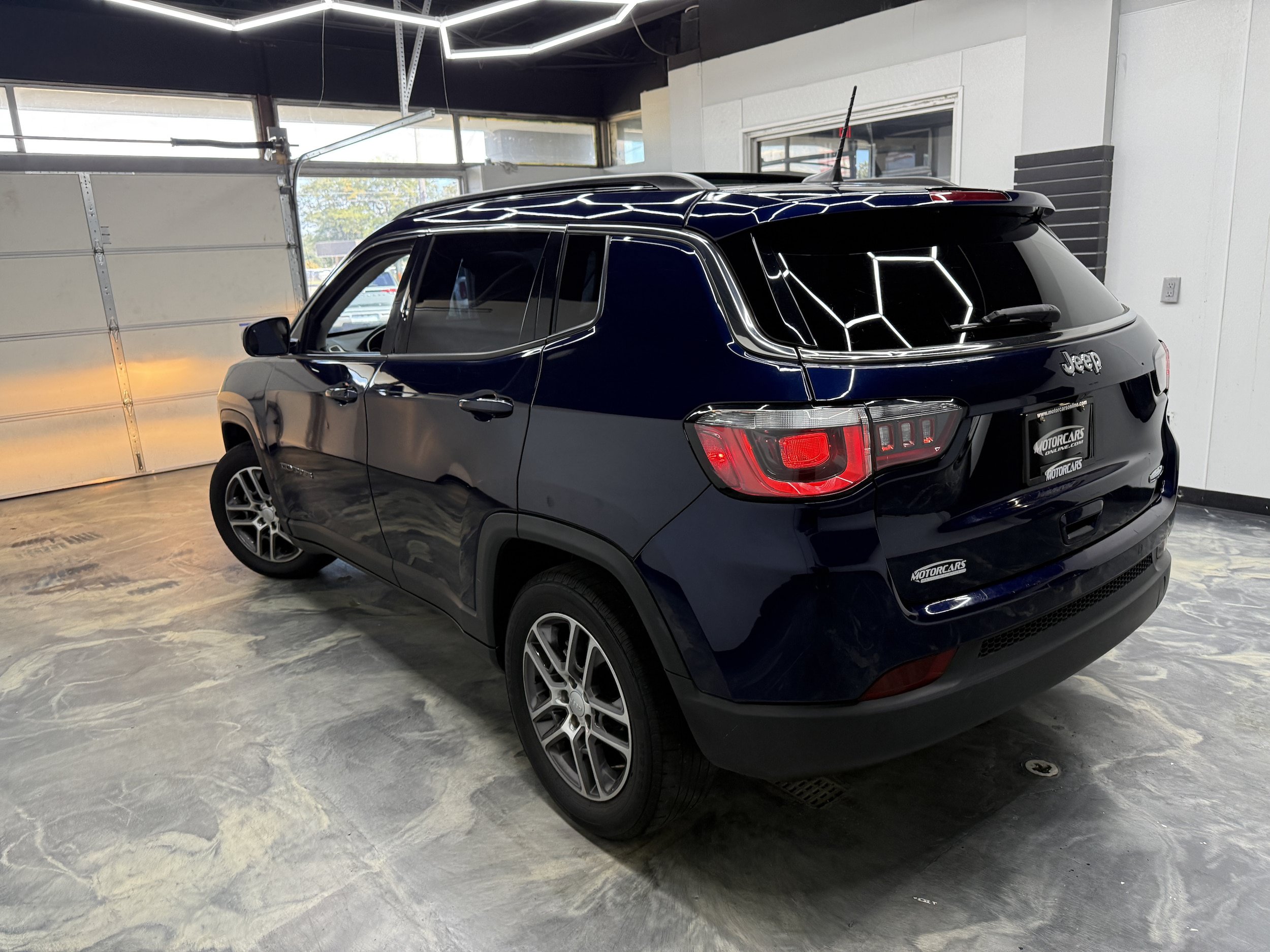 Used 2020 Jeep Compass Latitude FWD image 6
