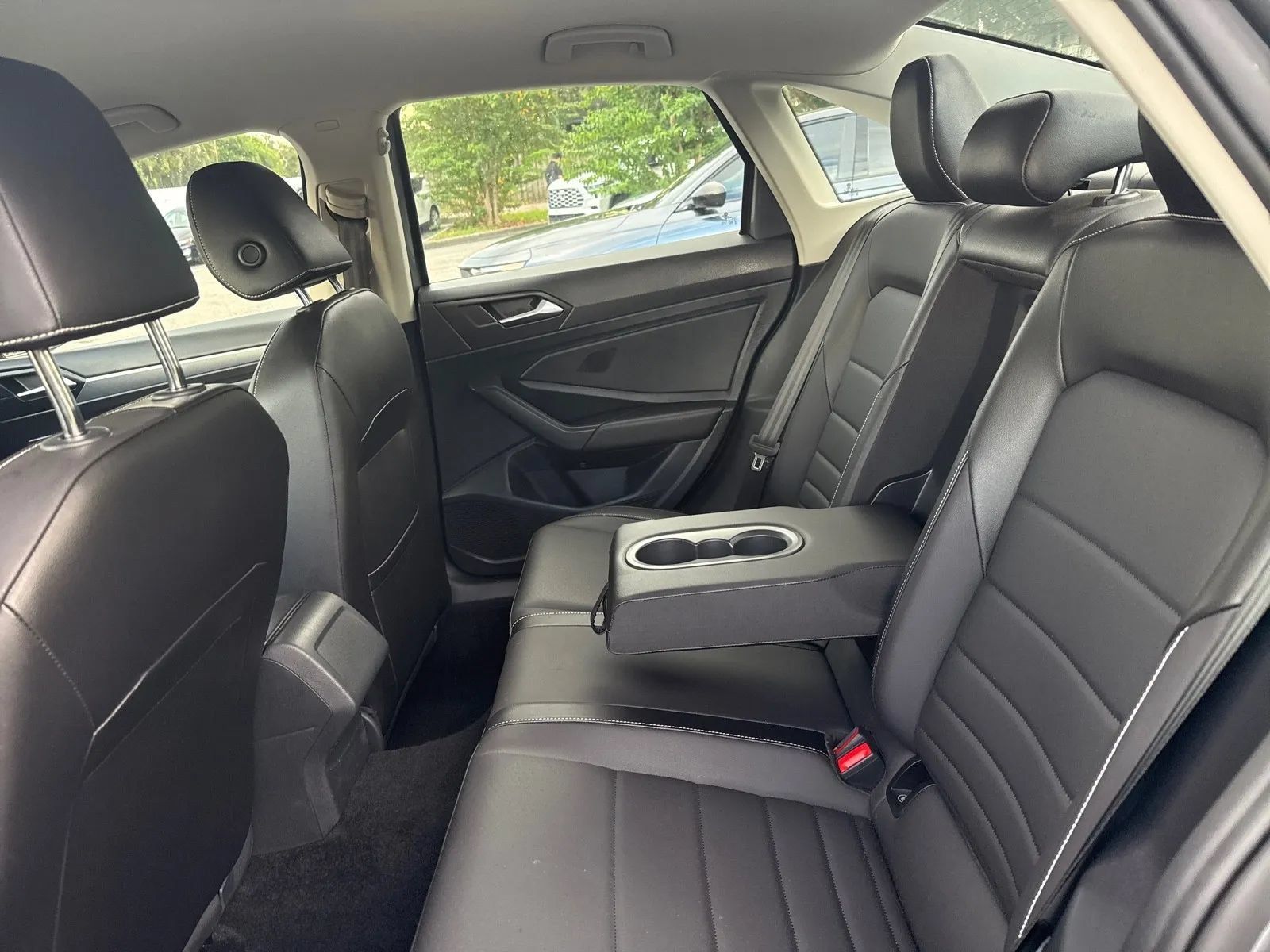 Used 2022 Volkswagen Jetta SE FWD image 15