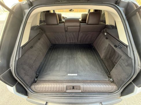 Used 2017 Land Rover Range Rover Sport HSE image 35