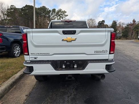New 2026 Chevrolet Silverado 2500 High Country w/ High Country Premium Package image 3