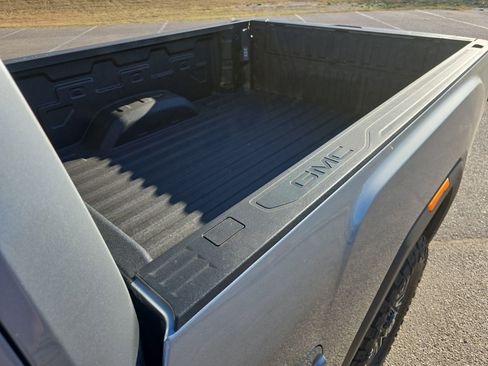 Used 2026 GMC Sierra 2500 Denali Ultimate image 23