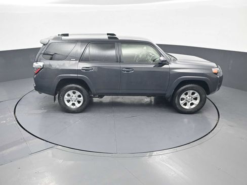 Used 2024 Toyota 4Runner SR5 image 38