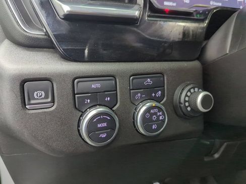 Used 2022 GMC Sierra 1500 Elevation w/ LPO, Elevation Black Package AWD/4WD image 11