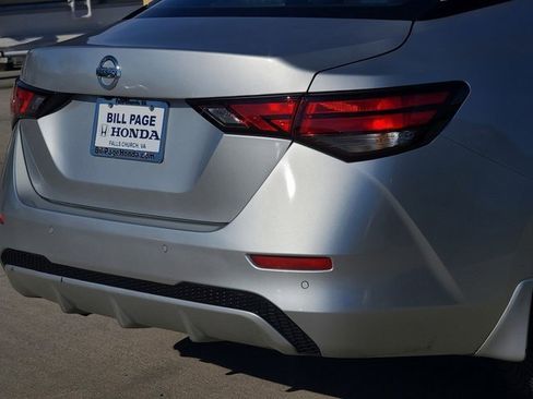 Used 2020 Nissan Sentra SV image 8