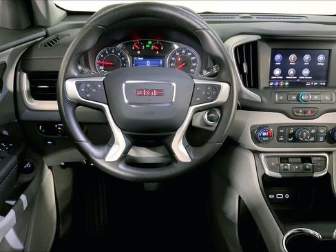Used 2023 GMC Terrain SLE w/ Driver Convenience Package image 6