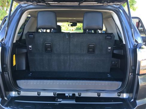 Used 2021 Toyota 4Runner SR5 Premium w/ Moonroof Package AWD/4WD image 29
