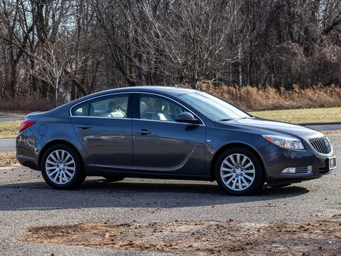 Used 2011 Buick Regal CXL w/ RL6 Preferred Equipment Group image 3